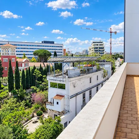 Urban View - & Terrace