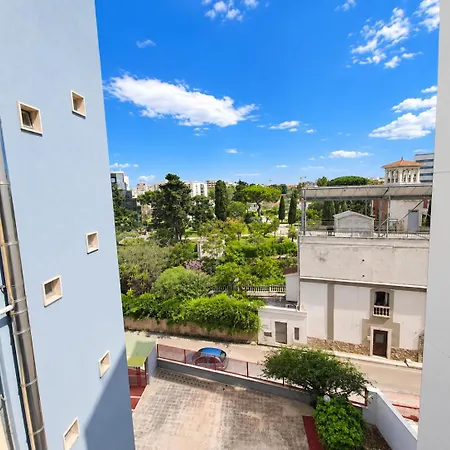 Urban View - & Terrace